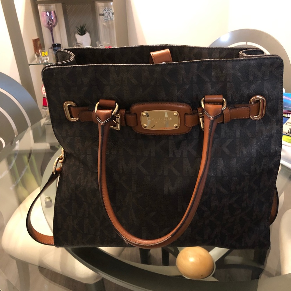 Michael Kors Hamilton Large Signature Tote Bag